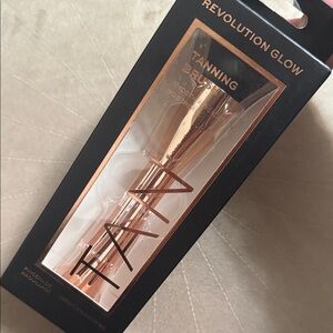 Revolution Glow Tanning Brush Brand New w/Box